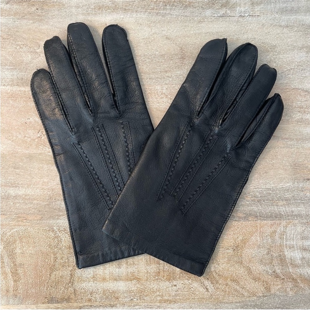 Dior Women's/ Men's Classic Black Leather Gloves with 💯 silk lining and monogram - Picture 3 of 4